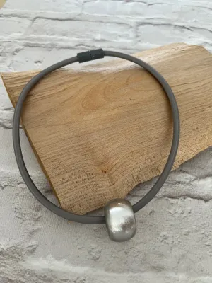 Calitaa Luxury Collection Bead Silver Leaf