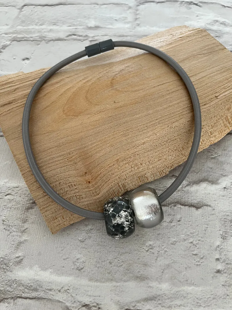 Calitaa Luxury Collection Bead Silver Leaf